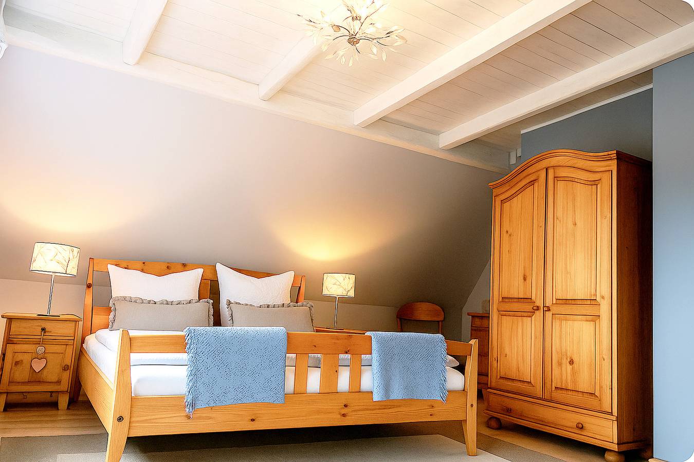 Charmantes Landhaus bei Dresden -mit Sauna, Billard, Garten, Terrasse mit Grill, Parkplatz -bis 3 Personen und 1 Baby in Haselbachtal, Oberlausitz-Niederschlesien
