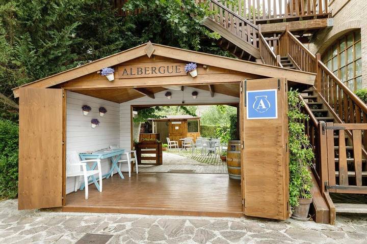 Hostal para 4 personas, con Terraza y Jardín en Puente la Reina