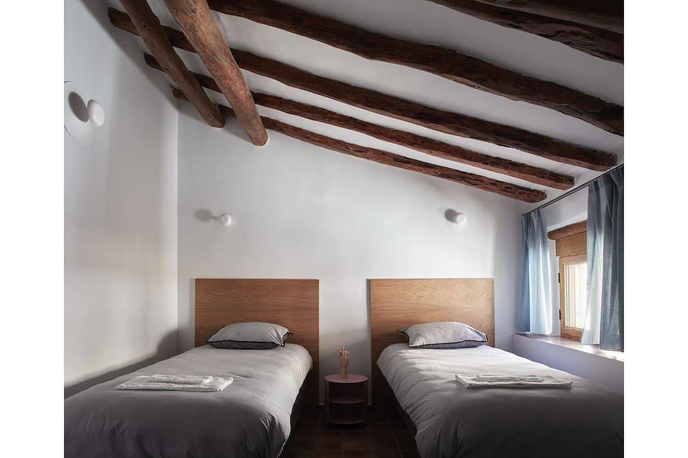 Neleman House - Hoces del Cabriel - Interior of Valencia in Venta del Moro, Valencia Province