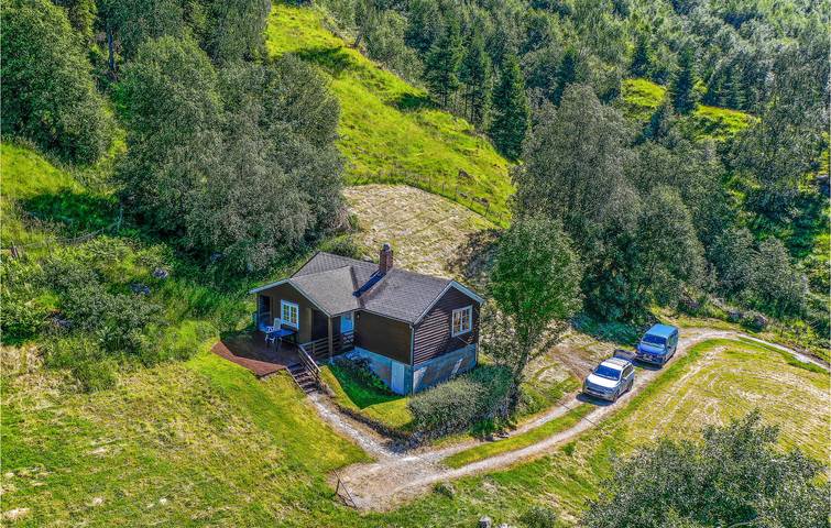Feriehus for 4 personer, med terrasse i Stryn 