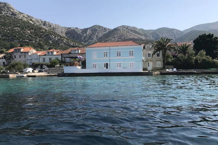 Villa pour 9 personnes, avec Terrasse et Piscine à Viganj