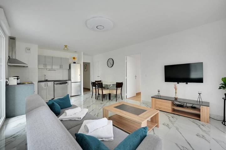 Gîte pour 8 personnes, avec Balcon dans Paris Metro Gallieni