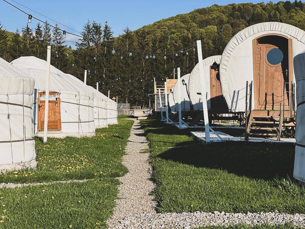Glamping Spiritul Zimbrului in Karpaty (Rumunia)