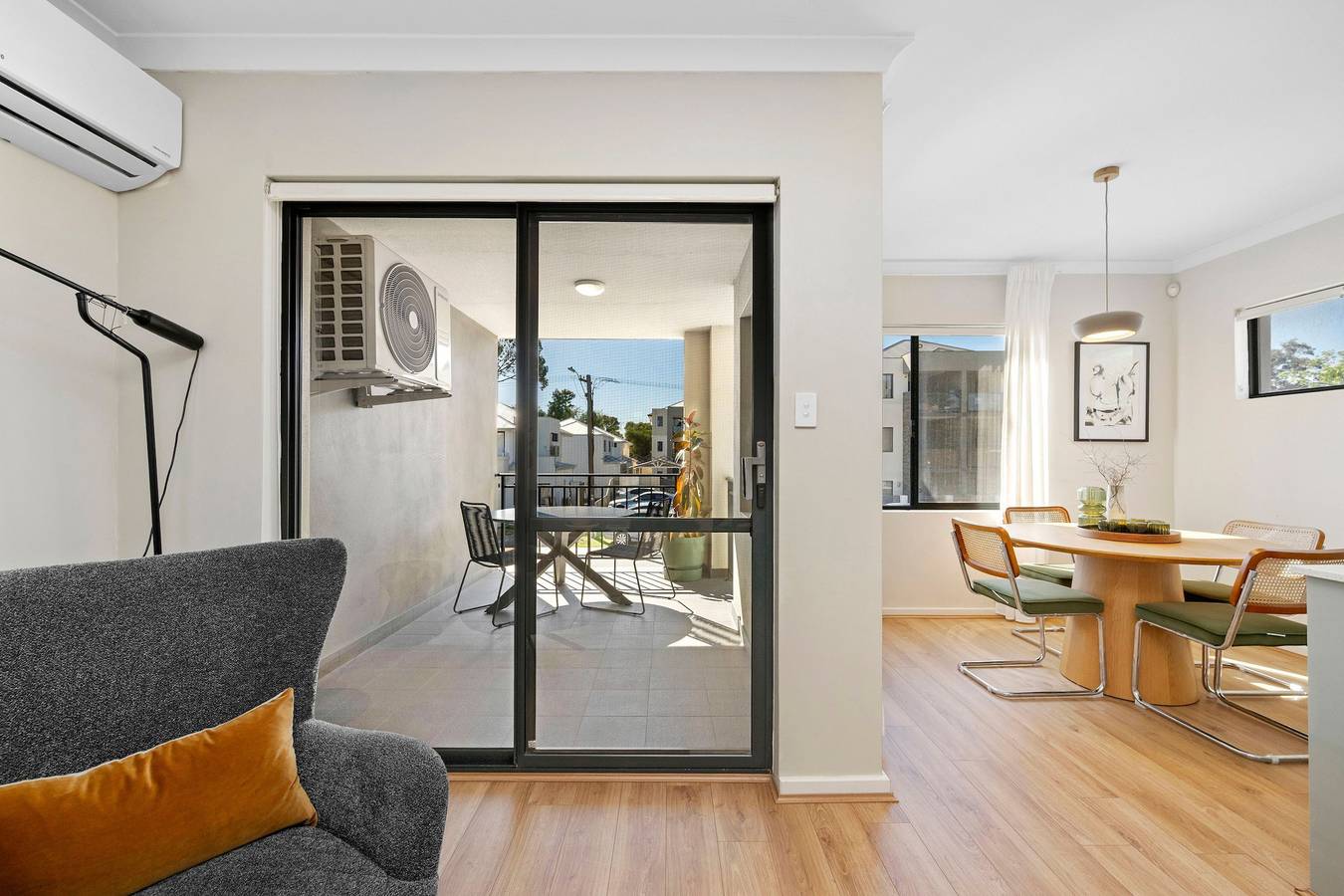 Entire apartment, 1 Brd Near Everything in Beckenham in Perth, Western Australia