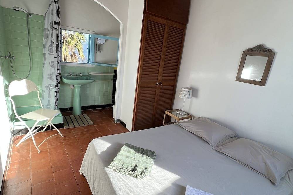 Maison de charme dans village authentique de Balagne / 10 minutes plages in Santa-Reparata-di-Balagna, Région de Calvi