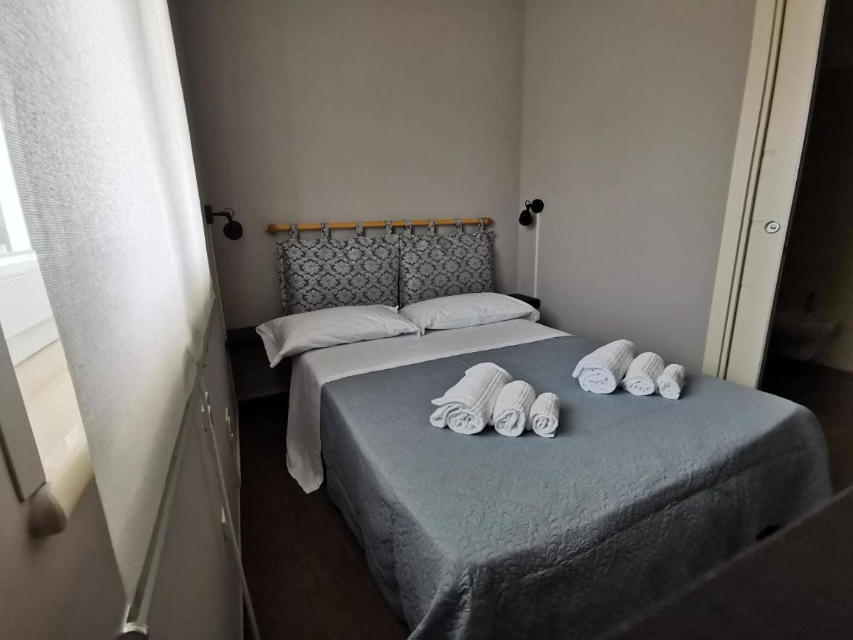 Small Double Room in Monopoli, Province de Bari