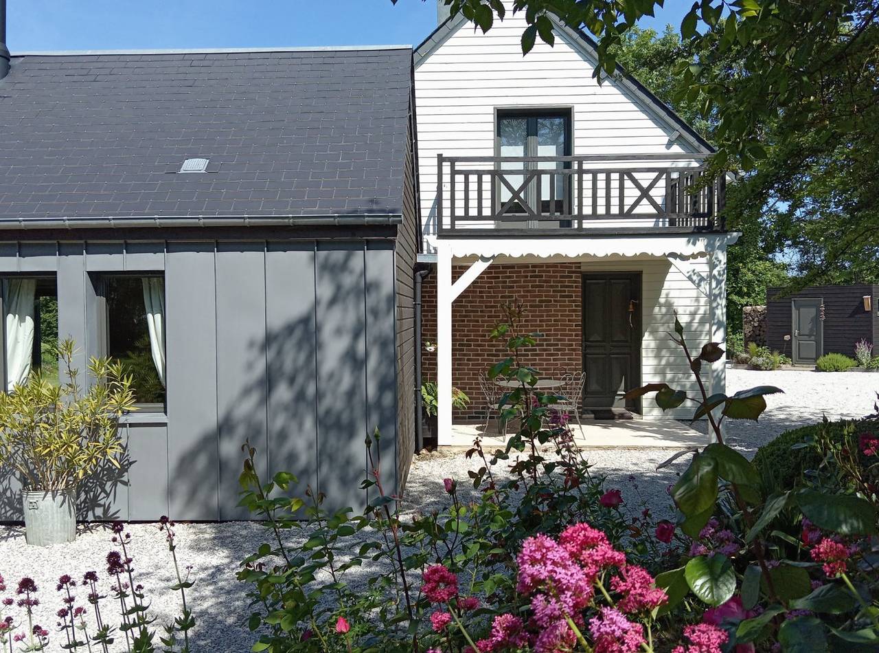 Chambre d'hôtes > Le Lit de la Douve - Chambre in Liesville-sur-Douve, Côte de la Déroute