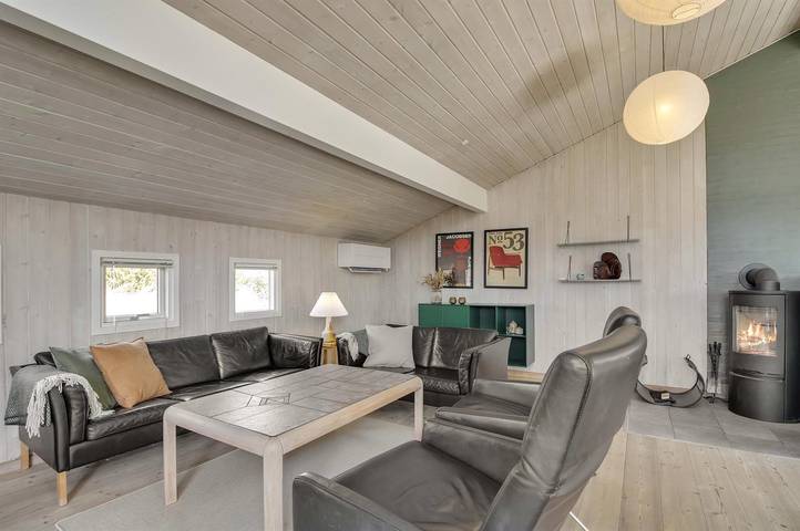Pet friendly home in Vejers Strand with sauna in Vejers Strand, Varde