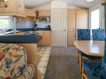 Caravan for 4 People in Isle of Anglesey, North-Wales, Photo 2