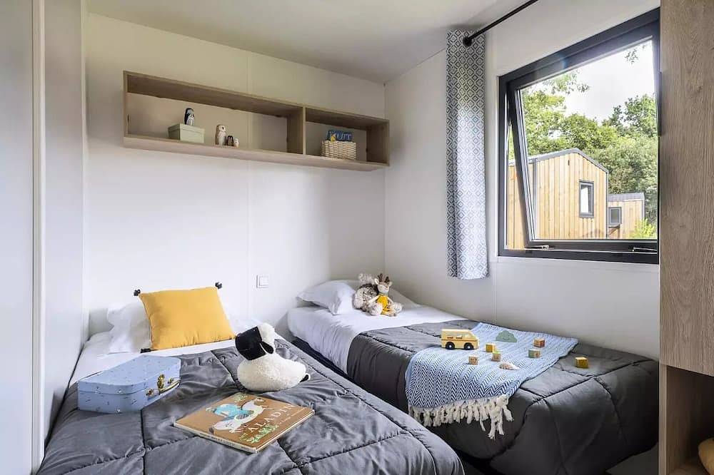 Camping maeva Respire Le Village Perrosien **** - Mobile home Comfort 3 Rooms 4 People Air-conditioned + Tv in Perros-Guirec, Rosa Granitküste