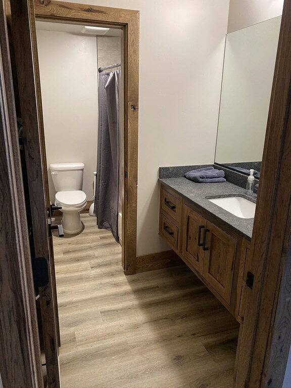 Log cabin for 47 people, with sauna and hot tub as well as balcony in Brian Head