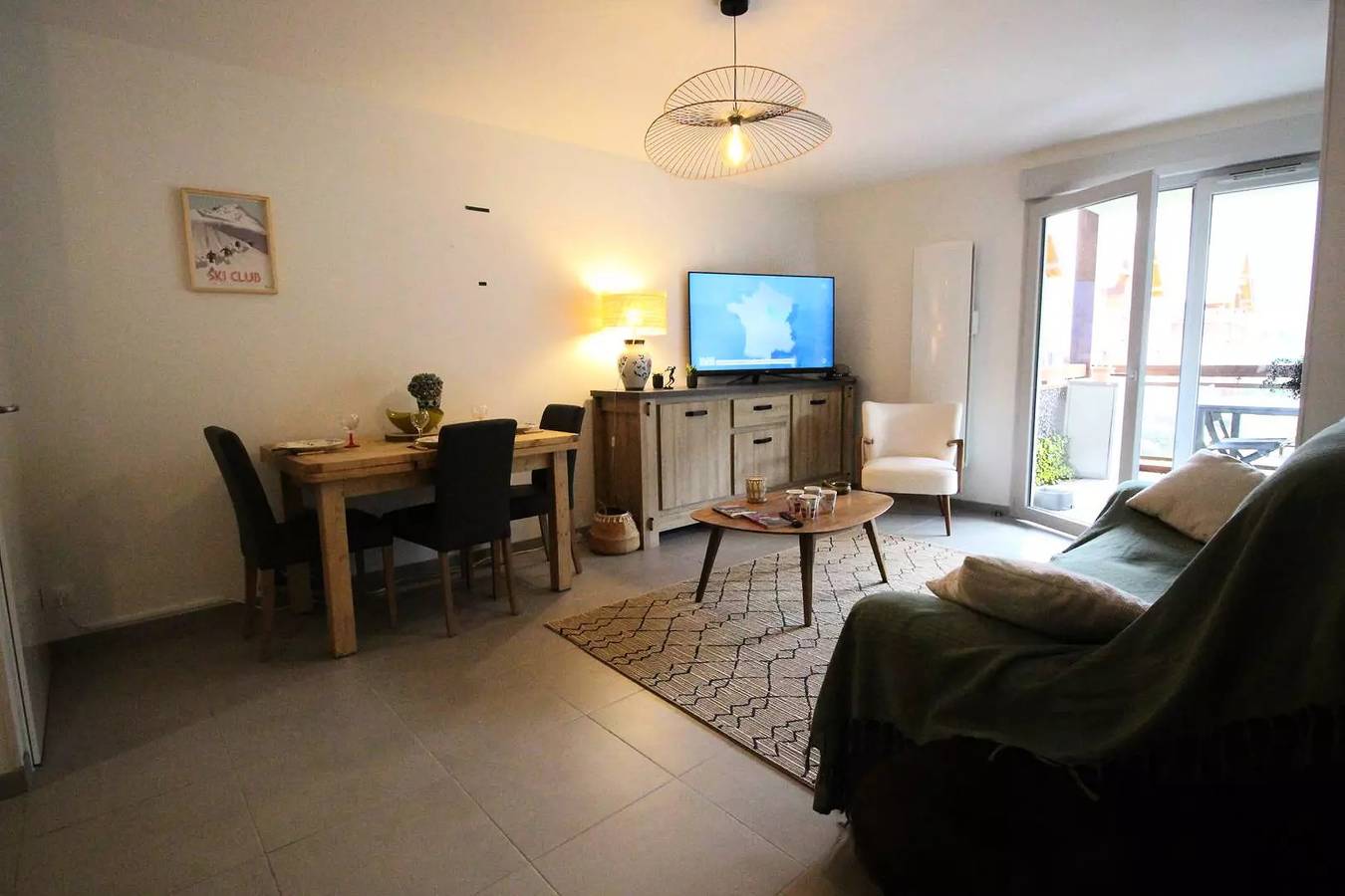 Appartement entier, Proche du Golf - 3 Pièces Grande Balcon Sud - Garage in Luchon-Superbagnères, Montauban-de-Luchon