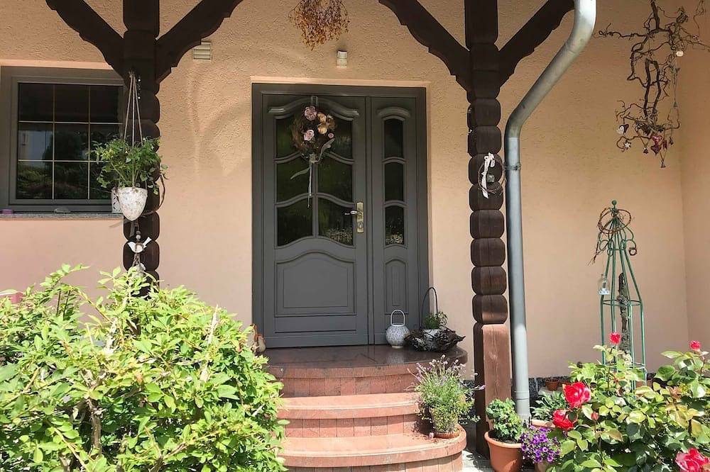 Ganze Wohnung, Ferienwohnung Prüfer - Ferienwohnung in Greiz, Region Greiz