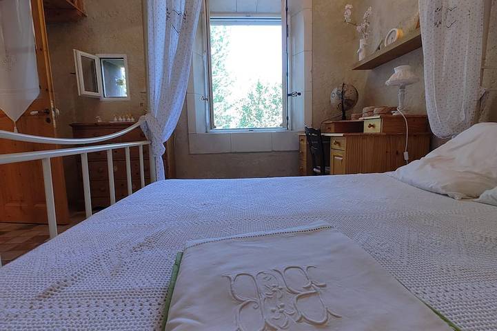 Gîte pour 6 personnes, avec Terrasse et Jardin à Fontvieille - 4