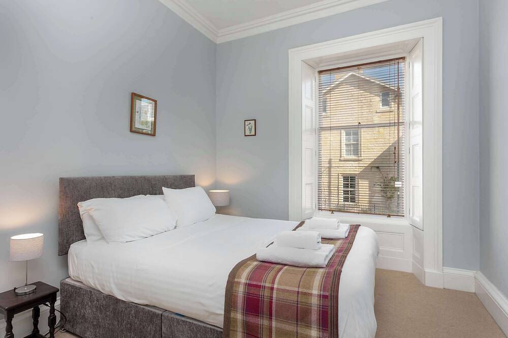 Sea Breeze - Donnini Apartments in Ayr, Firth Of Clyde