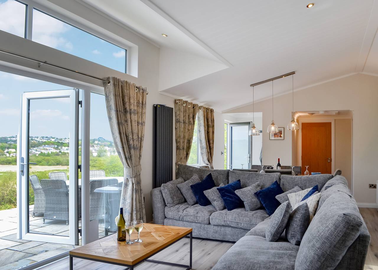 Cariad Y Mor Lodge in Penally, Pembrokeshire