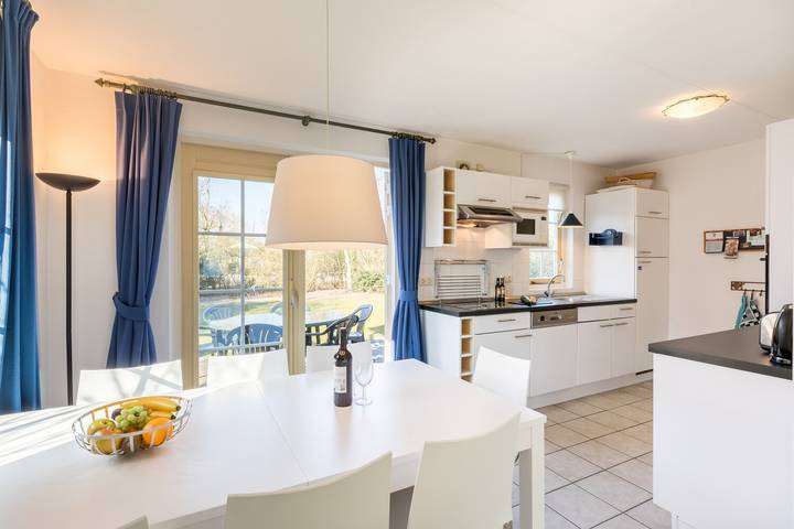 Ferienhaus für 6 Personen, mit Balkon/Terrasse und Terrasse sowie Garten und Sauna in Domburg - 2