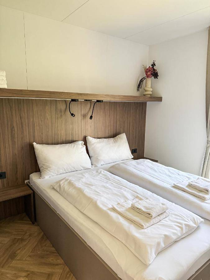 Lakeside Petzen Glamping in Karavanke in Pohorje, Feistritz ob Bleiburg