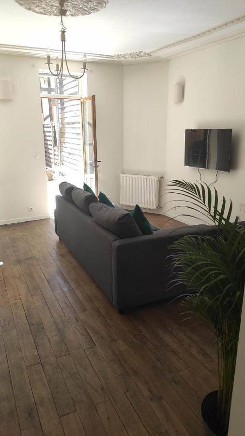Aubigny Sur Nere appartement 1 in Aubigny-sur-Nère, Sologne