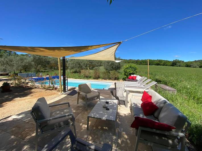 Chambre d’hôte pour 2 personnes, avec Terrasse et Jardin ainsi que Piscine et Vue dans les Gorges du Verdon