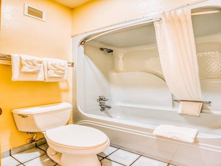 Apartamento entero, Granada, Ms | Cama King para fumadores in Grenada (MS), Condado de Grenada (Misisipi)
