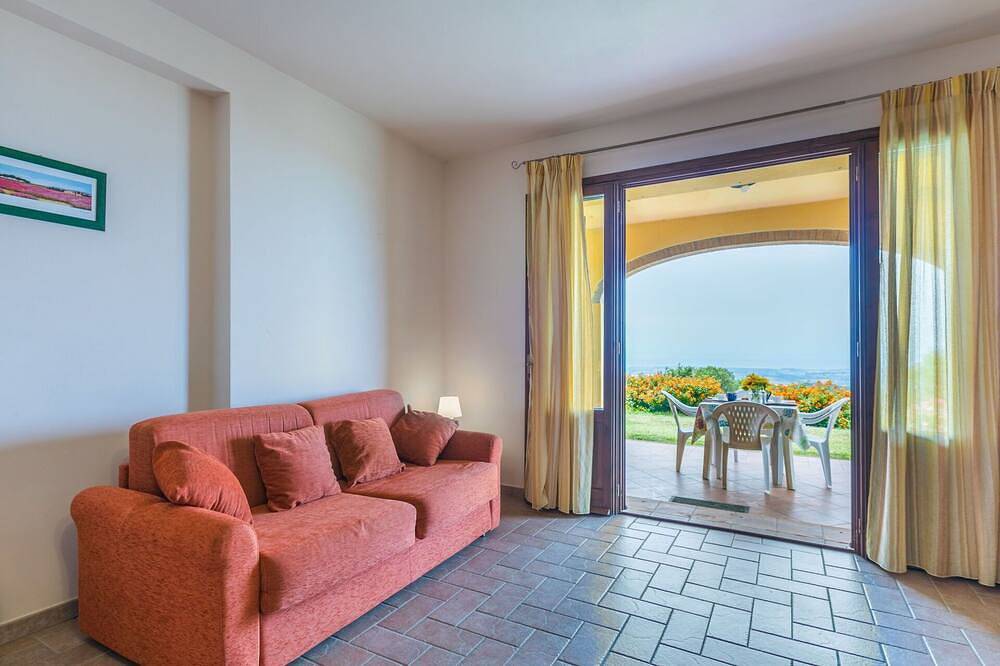 Ganze Wohnung, Schöne Wohnung mit Pool, Klimaanlage,  W-Lan, Tv, Innenhof, Haustiere erlaubt und Panoramablick in Castellina Marittima, Etruskische Küste