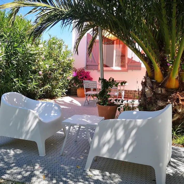 Apartamento de vacaciones para 2 personas, con vistas y jardín - 1