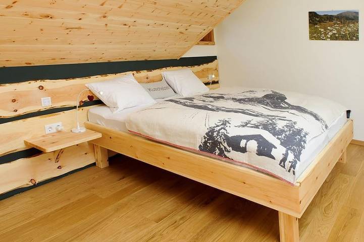 Chalet für 8 Personen, mit Garten und Sauna sowie Balkon