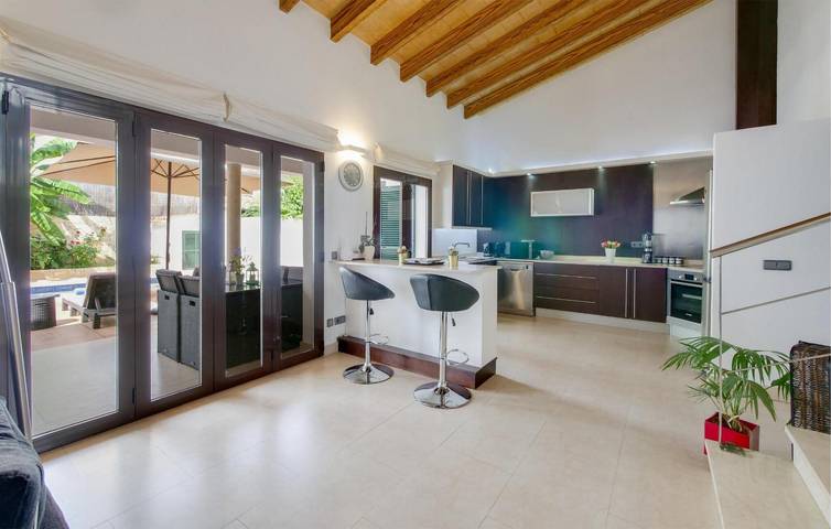Luxuriöses Terrassen-Apartment mit Pool & BBQ, in der Nähe von Diamond Kebab in Santa Maria del Cami, Mallorca Inselmitte
