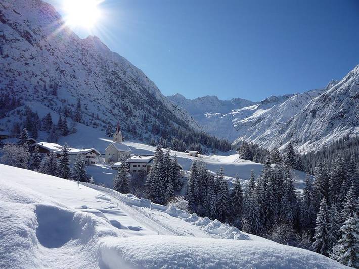 Ganze Ferienwohnung, 85 qm Naturparkchalet,unteres, 2 Schlafzimmer in Lechtaler Alpen, Gramais