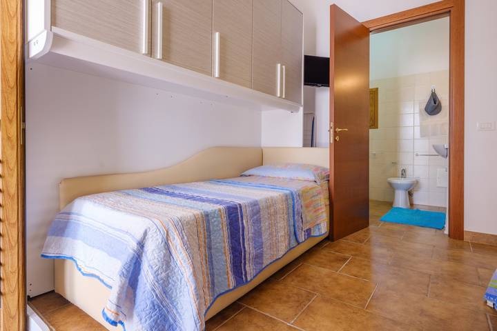 Monolocale intero, Appartamento 'Mamba House 3' con terrazza privata, giardino in comune e aria condizionata in Borgagne, Melendugno