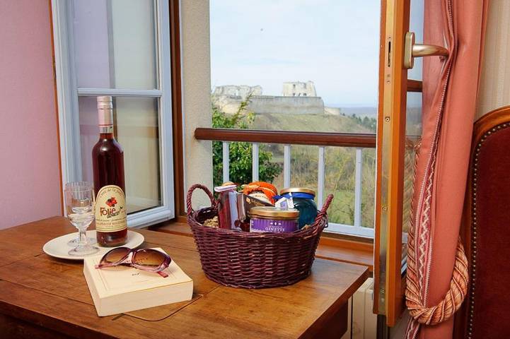 Location de vacances pour 4 personnes, avec vue et jardin à Coucy-le-Château-Auffrique - 3