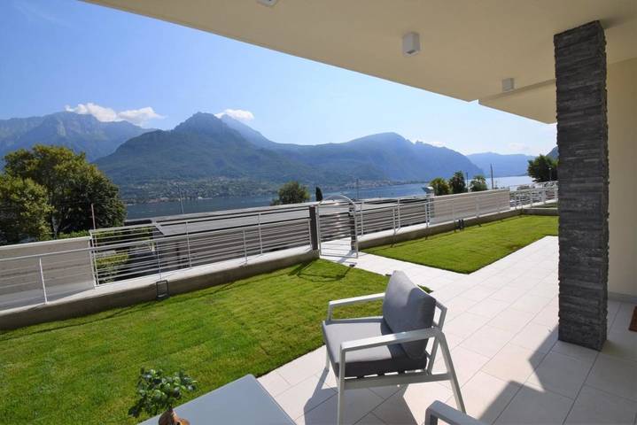 Ferienhaus für 7 Personen, mit Balkon und Whirlpool sowie Terrasse und Garten in Onno (Oliveto Lario)