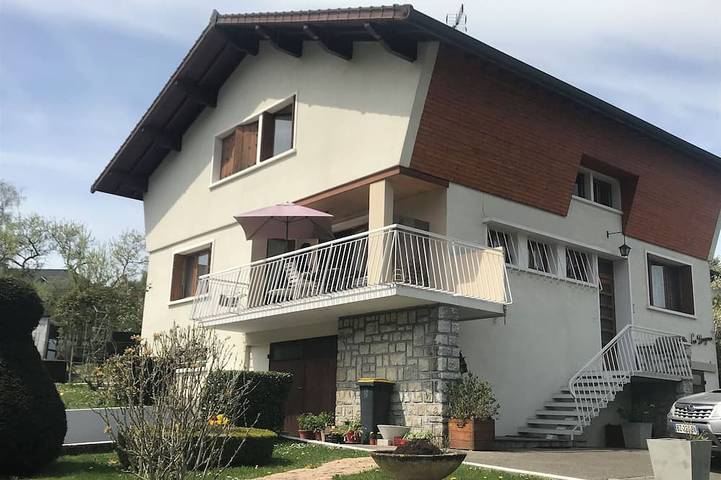 Appartement de vacances pour 4 personnes, avec terrasse et jardin à Seynod