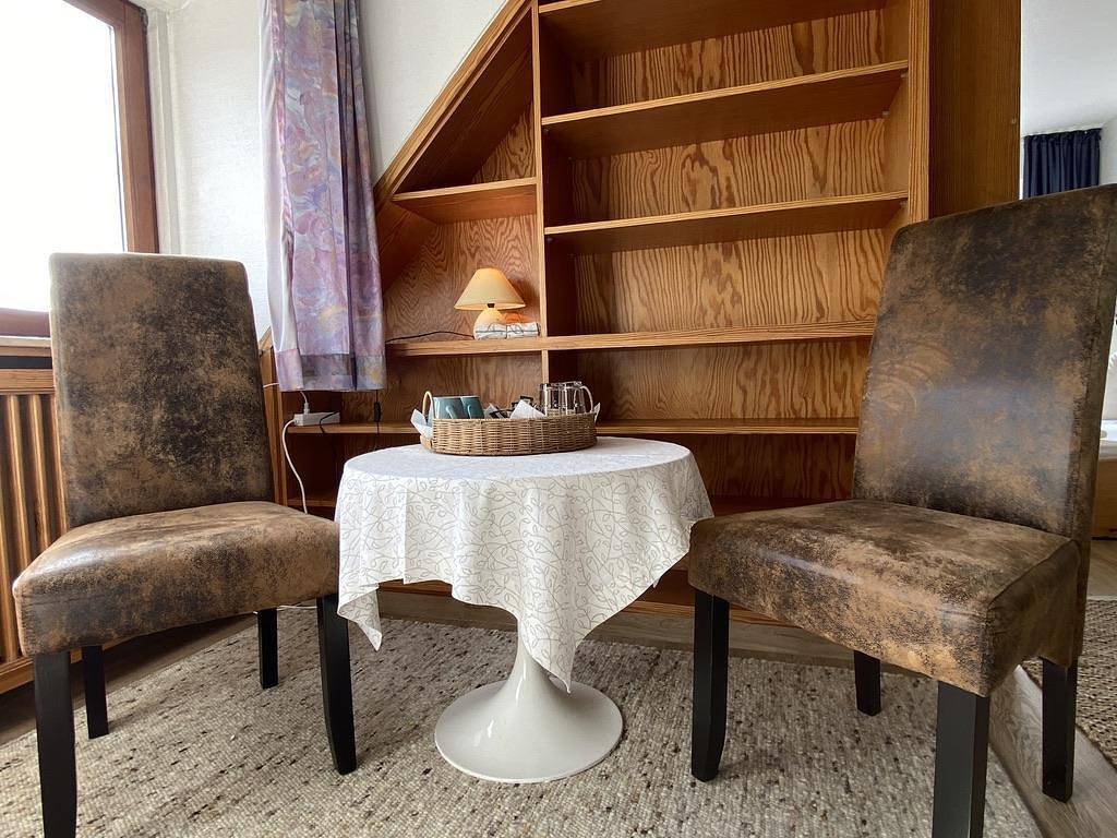 Apartamento vacacional entero, Double room, shower, living room/bedroom in Westerland, Sylt (Gemeinde)