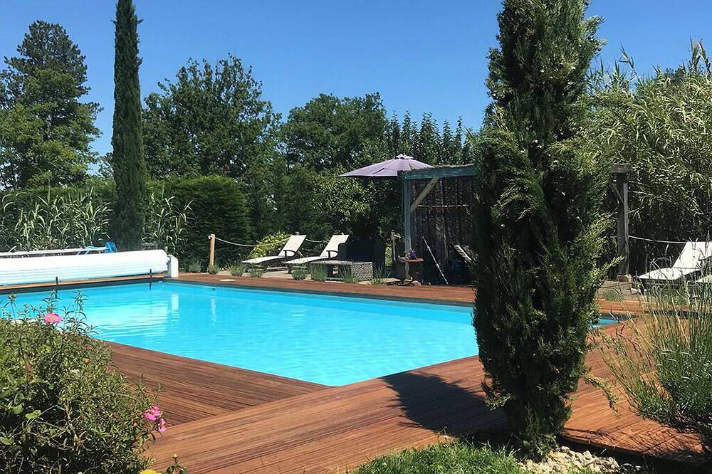 Cabaña de lujo con balcón y gran piscina in Saint-Cybranet, Périgord Noir