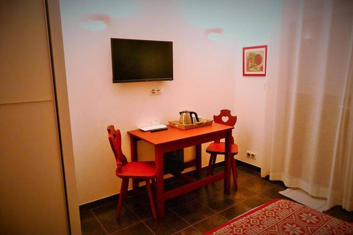 Chambre d’hôte pour 2 personnes, avec vue et jardin dans Lac Léman (France) - 4