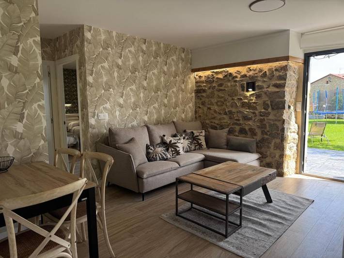 Apartamento de vacaciones para 3 personas, con jardín y vistas - 1