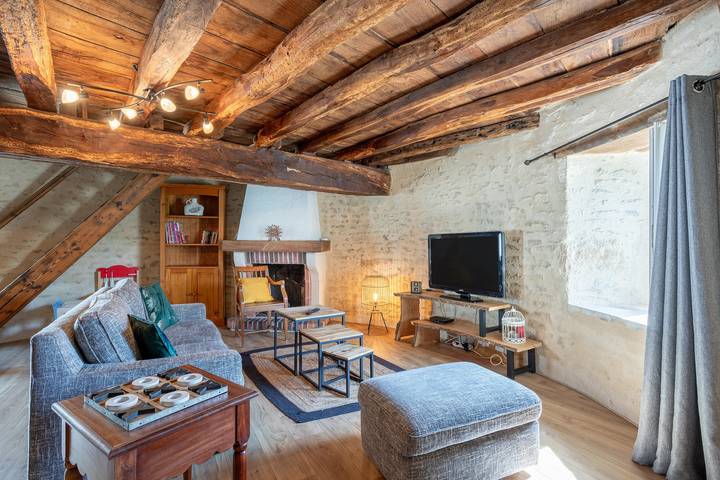 "La Tourette- gîte de charme atypique" avec terrasse privée, jardin privé et Wi-Fi in Jard-sur-Mer, Vendée