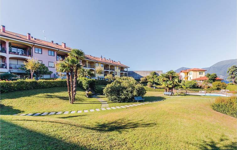 Ganze Ferienwohnung, Airbnb am See mit Pool & WiFi in Spiagga Le Fontanelle, Germignaga