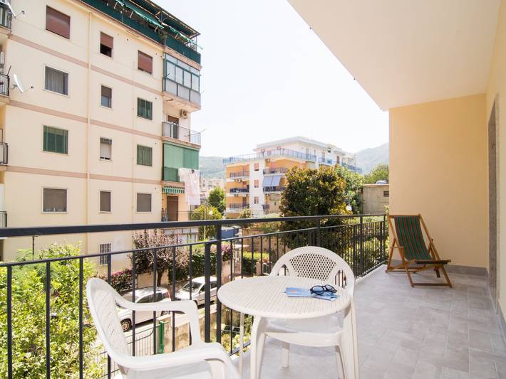 Gîte pour 8 personnes, avec balcon à Sorrento - 3