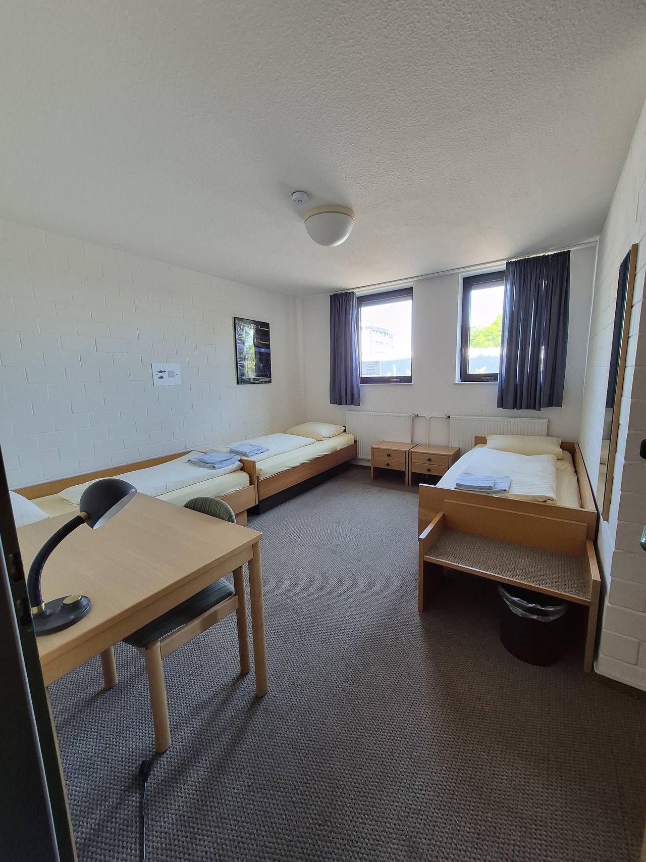 Dreibettzimmer in Bergisch Gladbach, Rheinisch-Bergischer Kreis
