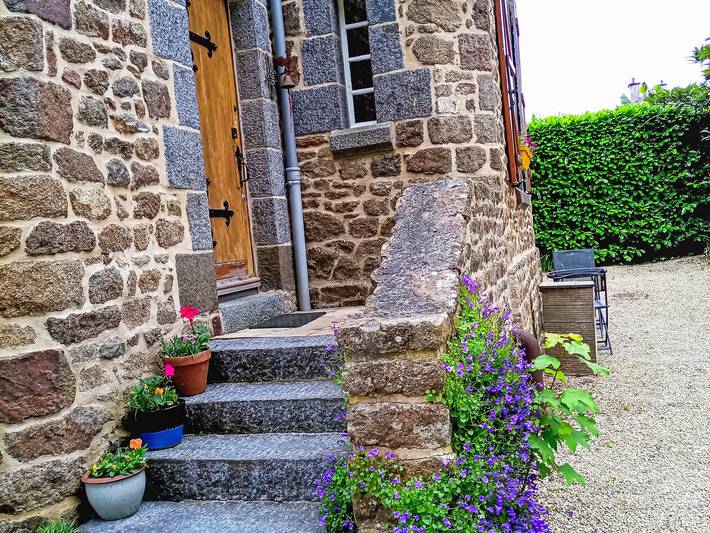Location de vacances pour 6 personnes, avec jardin à Hédé-Bazouges - 4