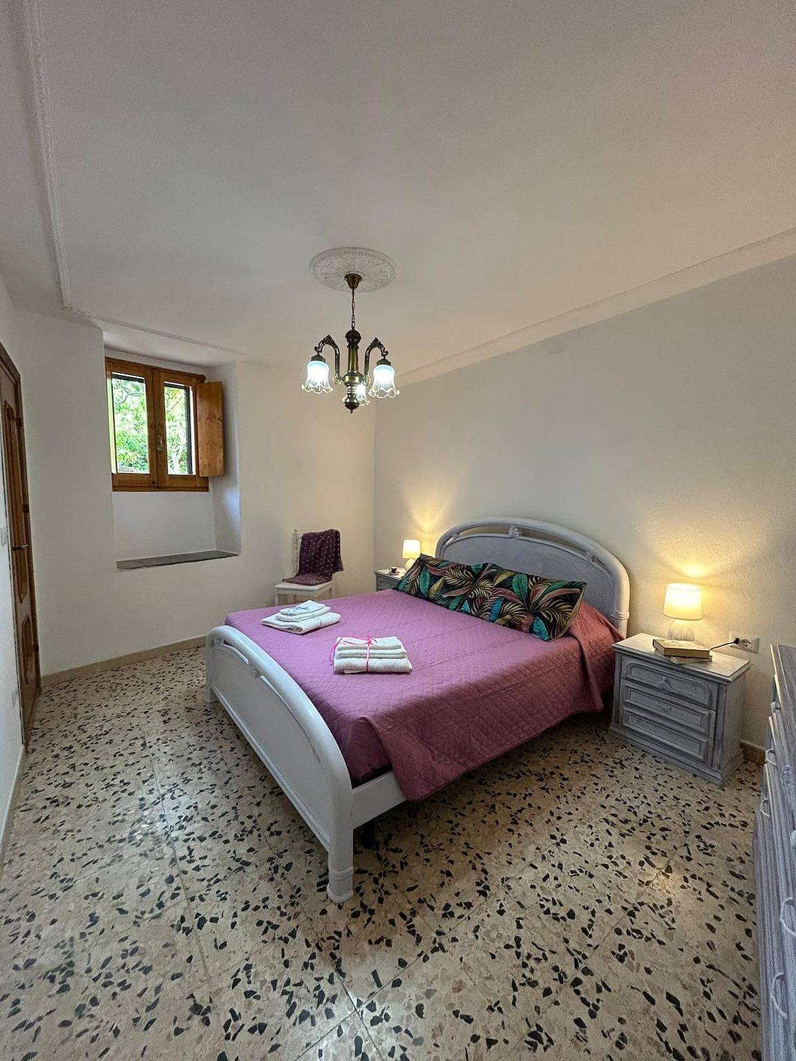 Holiday Home 'Casa Sonia' with Mountain View, Private Terrace and Wi-Fi in San Lorenzo (Osilo), Osilo