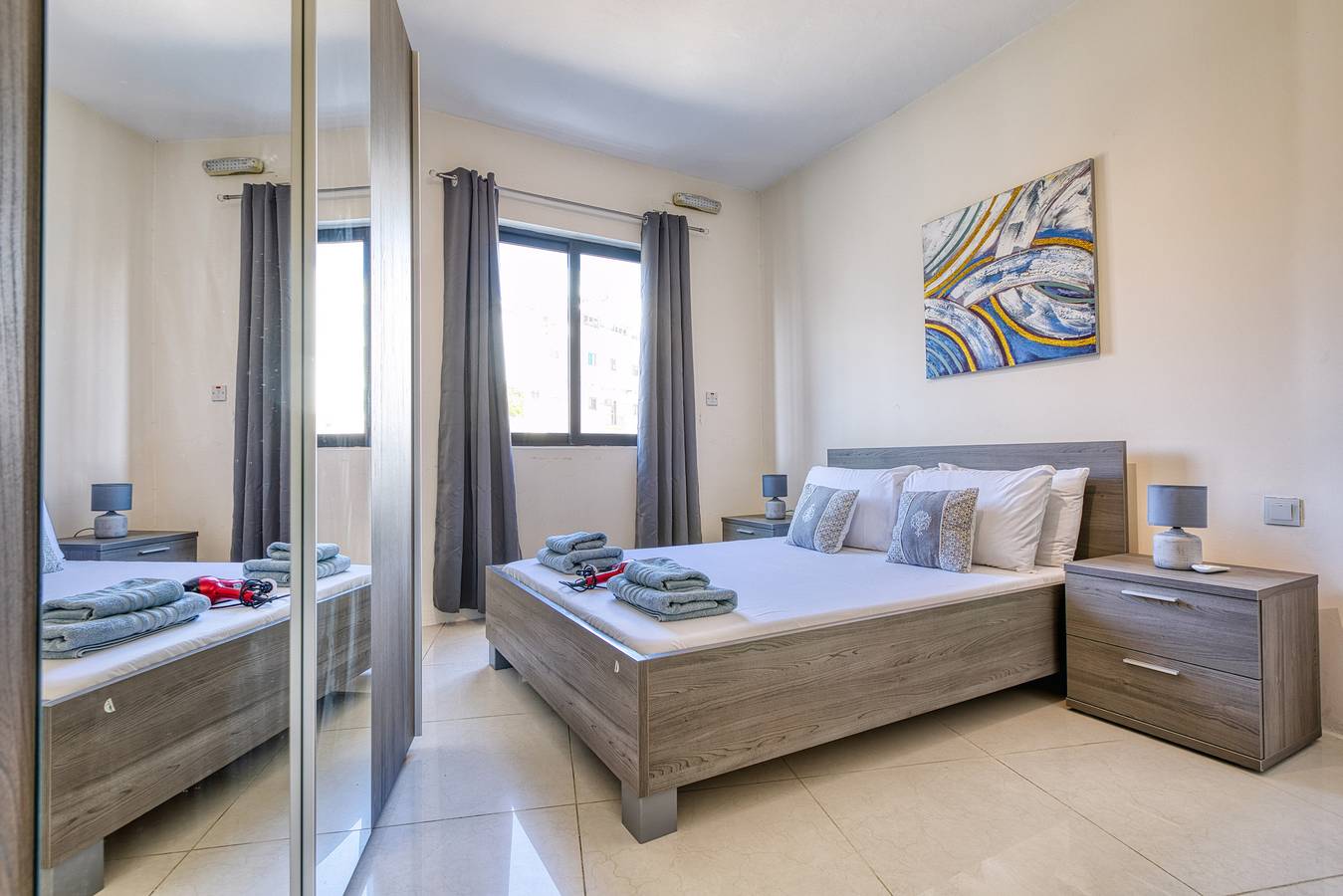 Entire apartment, Holiday apartment for 3 people with balcony in San Giljan, Malta Island