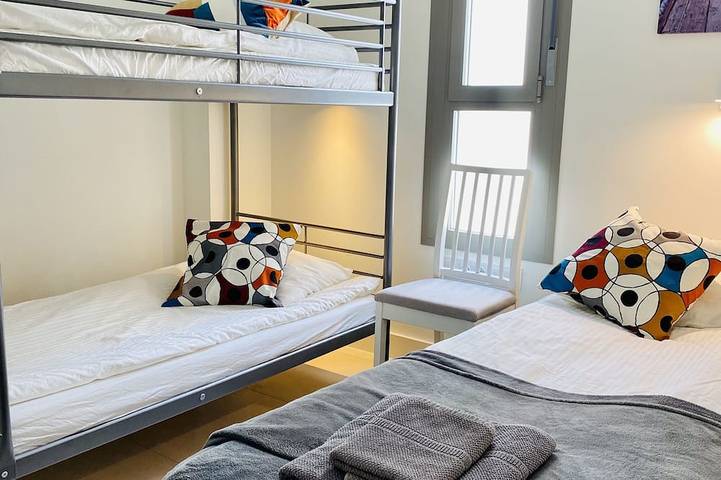 Ganze Wohnung, Erste Linie, Nachbar mit Meer und Pool, Dachterrasse, familienfreundlich in Torrox Costa, Torrox