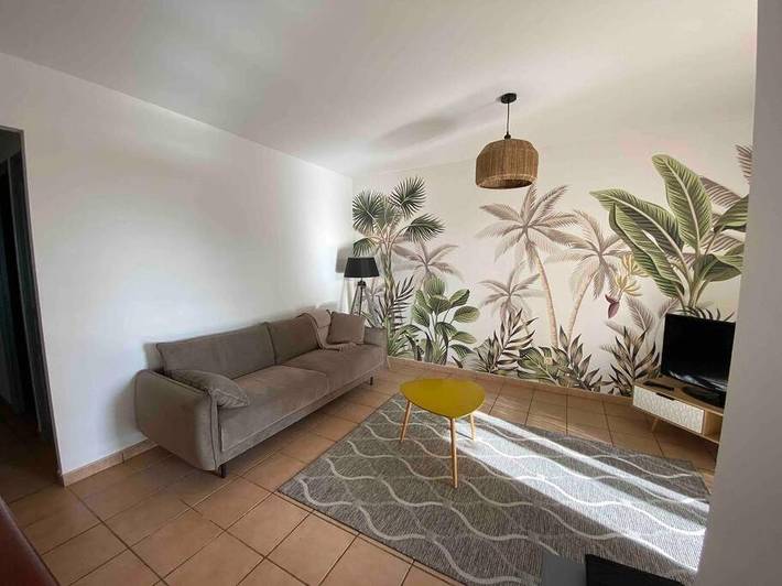 Gîte pour 3 personnes, avec piscine ainsi que terrasse et jardin dans Plage de Bois Jolan - 4