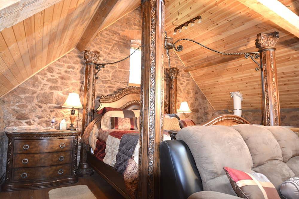 Entire apartment, Private Hot Tub room, Annex & Country Retreat with Courtyard, Lake & Gardens. in Tiverton, Devon