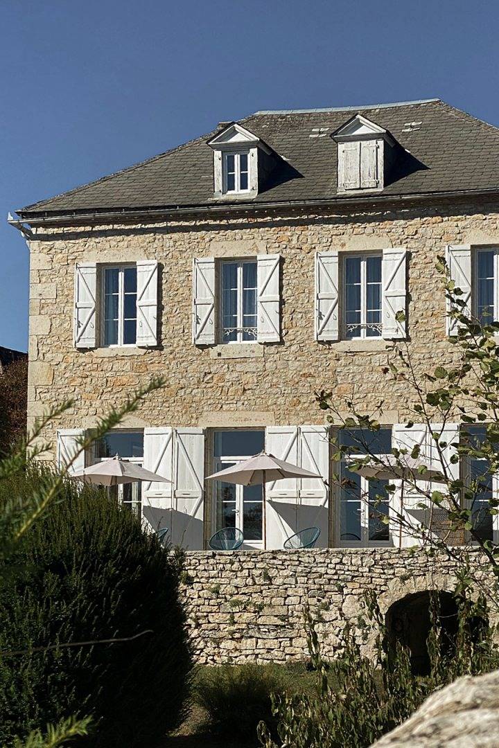 Maison Balmelle – 5 épis avec spa dans le Lot - Chambre Lazurite – chambre d’hôtes confortable à Gramat (Lot in Gramat, Parc Naturel Régional des Causses du Quercy