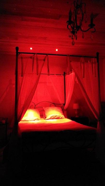 Chambre d’hôte pour 2 personnes, avec jardin ainsi que jacuzzi et sauna, animaux acceptés dans le Puy-de-Dôme - 3